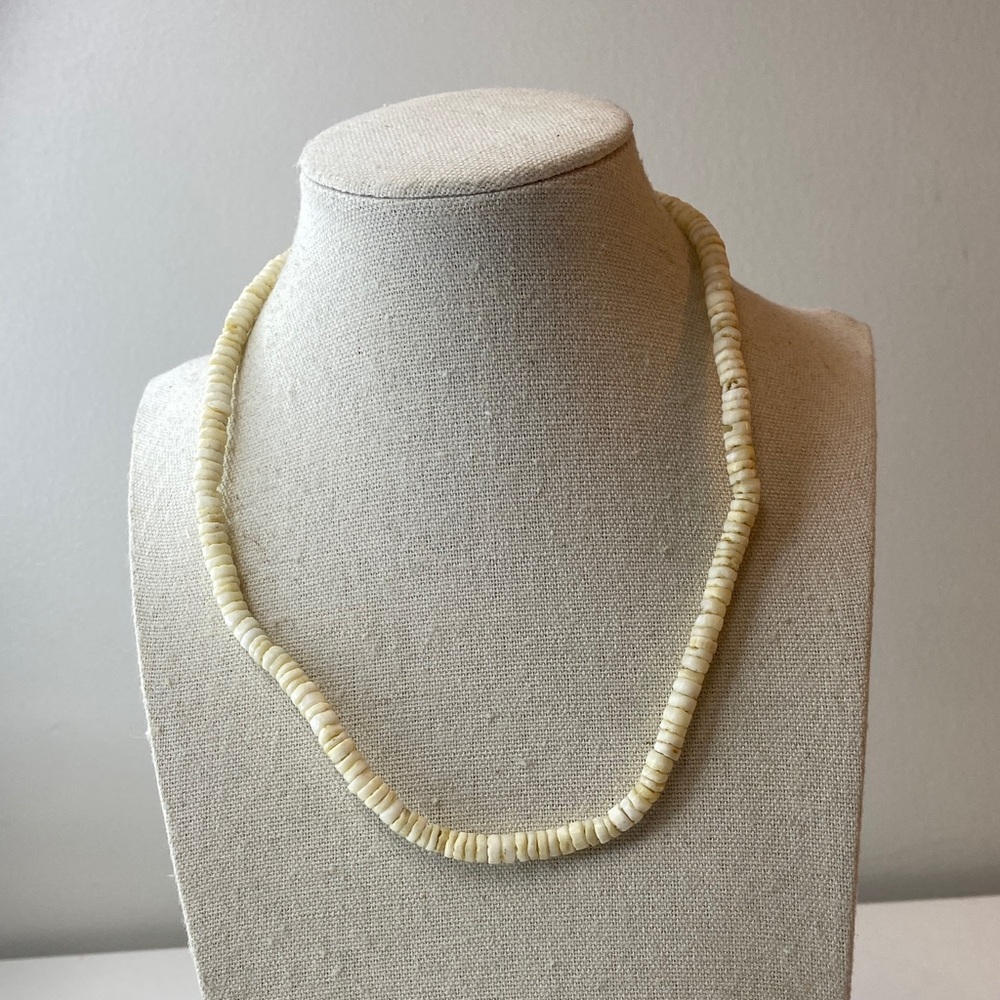 Shell necklace - Picture 1 of 4